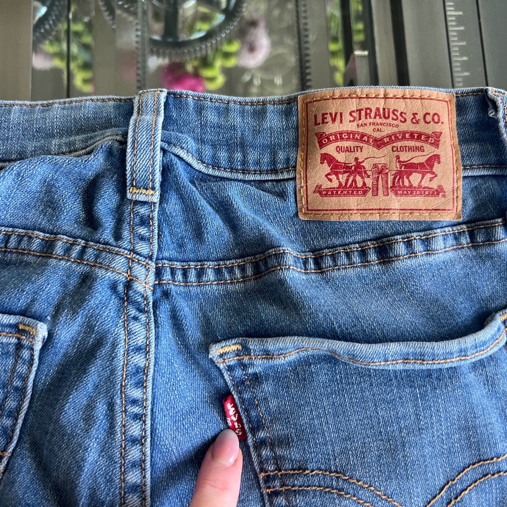 LEVIS Jean / Denim